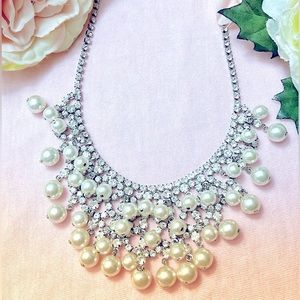 Vintage pearl rhinestone necklace